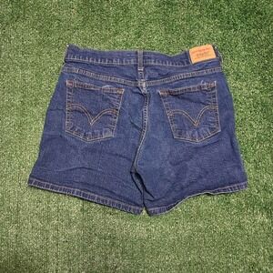 Y2K Women's Levi's navy denim shorts